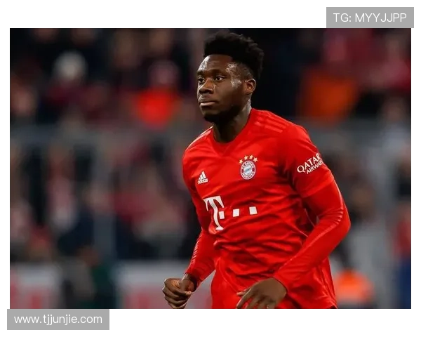 阿芳完成20分钟跑步训练 拜仁慎重复出