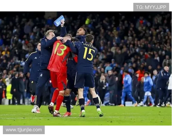 马卡：新欧冠是应对欧超的改进版本；欧超联赛在等待机会